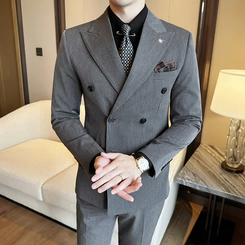 Double Breasted Suit with Lapal