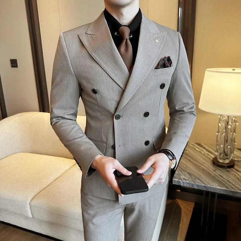 Double Breasted Suit with Lapal